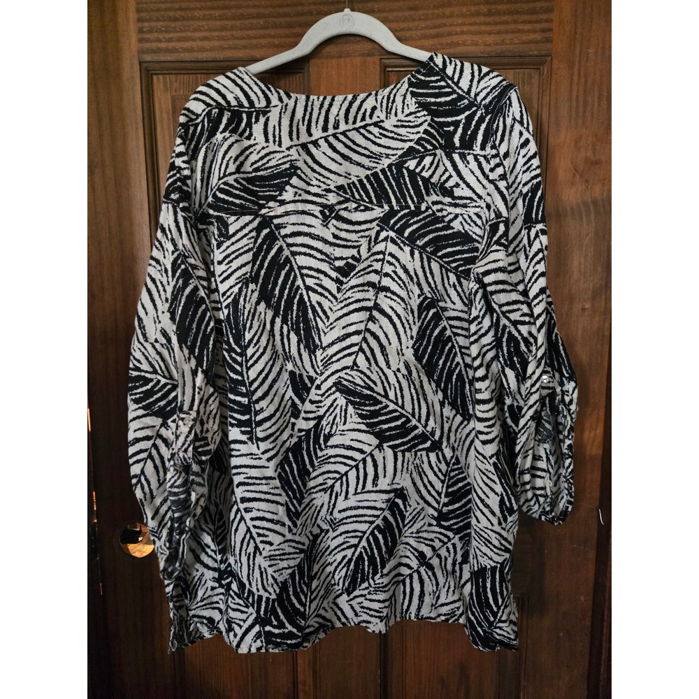 Cynthia Rowley Womens 3X Black White Linen Tropical Palm Leaf Button Tunic Top - Picture 3 of 5